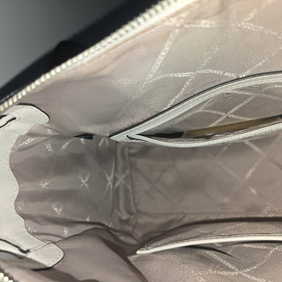 Michael Michael Kors' Carine satchel - Picture 14 of 16